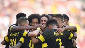 Stammspieler ist der erst 17 jahre alte brite jude bellingham bereits bei borussia dortmund. Vfb Stuttgart Borussia Dortmund Die Bundesliga Im Live Ticker Bvb 09