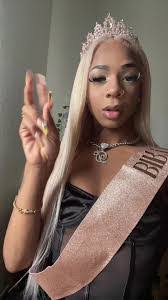 Desirae Smith's Instagram, Twitter & Facebook