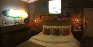 Basta usare la sezione facci sapere di cosa hai bisogno nella pagina di prenotazione per informare l'ostello che desideri. Funky Billabong Room Picture Of La Casa Del Camino Laguna Beach Tripadvisor