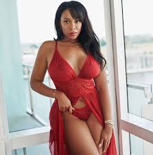 TWITTER: Catherine Chase Blue Eyes and a Cute Little Booty (NSFW)