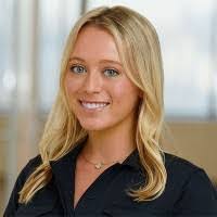 Elizabeth Grayson's Instagram, Twitter & Facebook