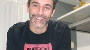 Mariano benlliure nació en el barrio del carmen, de valencia, concretamente en el nº16 de la calle baja, en el seno de una familia de amplia tradición artística, aunque humilde. Mariano Martinez Tiene Nuevo Look Y Lo Destrozaron En Redes