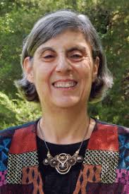 Grace Hopper Meets The Queen of STEM Biographies, Author Laurie Wallmark  (plus a giveaway!)