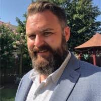 Glen Tackett's Instagram, Twitter & Facebook