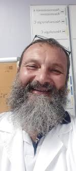 Ci sono momenti in cui hai bisogno di tornare prepotentemente ad essere  vicino alle persone fragili (Francesco Colombo) L'AVO Valbormida con i suoi  volontari tutto il periodo delle ferie è sempre rimasta