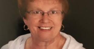 Helen Dailey's Instagram, Twitter & Facebook