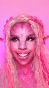 Oh my god please what are the contacts lenses called? 💳💥