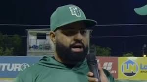 Wilín Rosario conversó anoche con Luis Morales después de la victoria 8-1