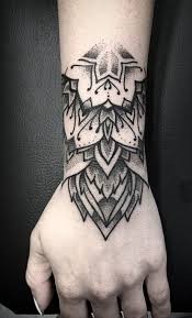 El Ustu Dovme Modelleri Tesettur Giyim Dovme Dovme Modelleri Tattoo