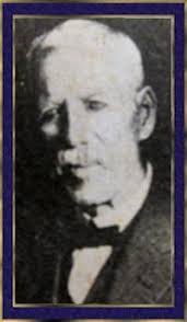 Roxie Stroud's Instagram, Twitter & Facebook