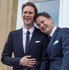 Official account of xavier bettel, prime minister of luxembourg. Xavier Bettel Luxemburgischer Premier Heiratet Einen Mann Gesellschaft Faz