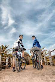 Maybe you would like to learn more about one of these? Foto Prewedding Sepeda Gunung Prewedmoto