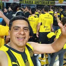 Pablo Ceja в X: „@BasketCAPuy @OficialCAP Éxitos 💛🖤💪🏀“