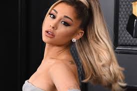 Ariana Grande Secretly Marries Dalton Gomez