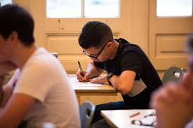 Bac De Francais 2019 Les Sujets Et Corriges De L Epreuve De Premiere Le Parisien