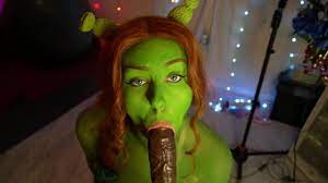 Shrek-Fiona Halloween Anime Convention Vlog - Pornhub.com
