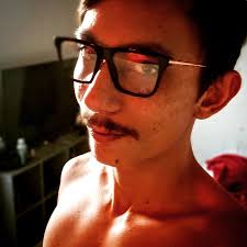 Person throwing objects at cars near Kilauea by 7/11