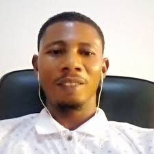 It's my 28th birthday today 🎊💫🫶🏼 where are my birthday twins at ?!?