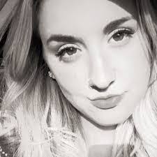 Anna Howington's Instagram, Twitter & Facebook