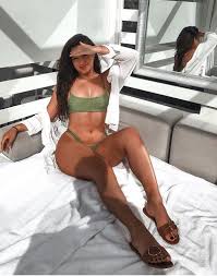 Forget Hourglass Curves And Thigh Gaps Slim Thick Is The Body Shape Celebs Are Striving For This Summer And Here S How To Get It What is a slim thick body? forget hourglass curves and thigh gaps