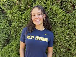 Rai Fernandez age the young lady