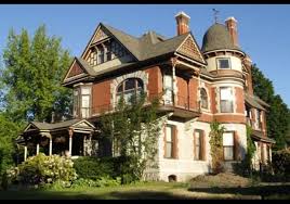 Browne S Addition In Spokane Wa Washington Vacation Historic Homes Haunted House Decorations