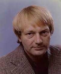 Luděk sobota (narozen 27.5.1943 v praze na žižkově) vystudoval nejprve dopravní průmyslovku, až poté absolvoval herectví na pražské damu. Ludek Sobota Diskografiya Discogs