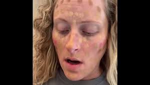 Join me L•I•V•E! 🎉 *Edited to add shades used: {R Cheek} Pink Grapefruit  {L Cheek} Sadie {lips} Plum lined with contour {illuminator} Honey  {eyeshadows} Revival (outer corner) Chai (crease/transition) Riviera  (shimmer/lid)