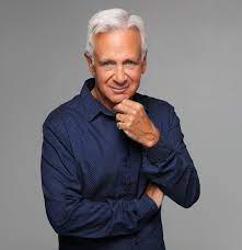 Ο αλέξανδρος αντωνόπουλος γεννήθηκε στις 10 αυγούστου του 1947. Ale3andros Antwnopoylos Den Epitrepw Ston Eayto Moy Na Paraith8ei