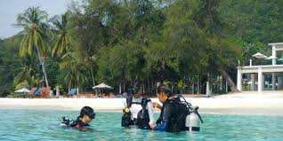 Ianya terkenal dikalangan peminat sukan menyelam. Edisi 2021 15 Aktiviti Terbaik Yang Mesti Cuba Di Pulau Sibu Johor Cari Destinasi