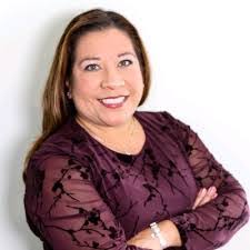 Samantha Semrau's Instagram, Twitter & Facebook