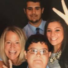 Heidi Dimatteo's Instagram, Twitter & Facebook