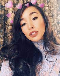 She is a celebrity singer. Sierra Deaton Wiki Age Boyfriend Family Height Net Worth Ethnicity Boxclue