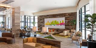 Ryman auditorium and nashville broadway are also within 6 mi (10 km). Kid Friendly Hotels In Downtown Nashville Tn Holiday Inn Suites Nashville Dwtn Conv Ctr