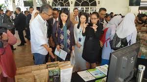 He lives in a country where have totall 31.53 million peoples with the average gdp $358.6 billion. Bioeconomy Day 2018 Bio Mate