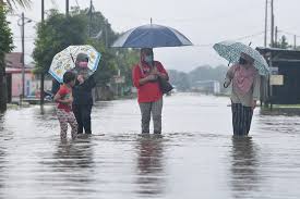 Paras air adalah seperti berikut: Mangsa Banjir Di Kelantan Terengganu Meningkat Berita Projekmm
