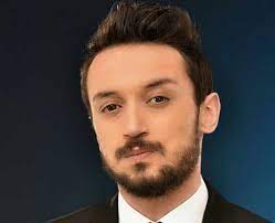 Veli erdem karakülah yetkili menajeri kim?, veli erdem karakülah vazgeçemediği tek tutkusu müzik aşkıdır. Veli Erdem Karakulah Kimdir Nereli Kac Yasinda Muzik Kariyeri