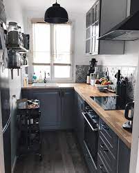 Small kitchens can be frustratingly crammed, especially narrow ones, but there are always a few design solutions that could transform small space into a stylish room. 43 4 K Abonnes 502 Abonnement 1 951 Publications Decouvrez Les Photos Et Videos Instagr Small Kitchen Inspiration Tiny Kitchen Design Kitchen Remodel Small