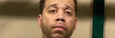 Man caught smuggling two young children, mother inside trunk