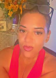 Aldi Lacura 24 hour duo Lipstick review and comparison to Charlotte Tilbury