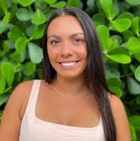 Rebecca Dewitt's Instagram, Twitter & Facebook