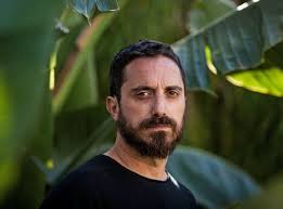 Découvrez sa biographie, le détail de ses 15 ans de carrière et toute son actualité. Pablo Larrain S The Club At Home With The Sins Of The Fathers The New York Times
