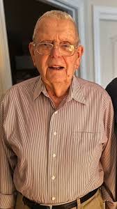 Scott Nettleton's Instagram, Twitter & Facebook