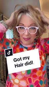 Transform Your Holiday Hair with Highlights and Lowlights