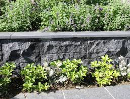 Basalt Mauersteine Gesagt Fontarocca Ag Natursteine Fur Objekt Haus Und Garten