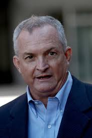 Two BP figures seek delay in spill-related criminal trial