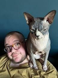 Trans man's top surgery in Turkey 'cancelled due to fatphobia'