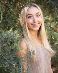 Christopher Rayl's Instagram, Twitter & Facebook