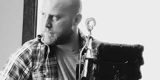 Oasis Sunday Music: Evan Dillon