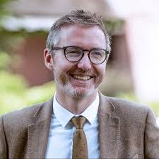 Lydia Leone's Instagram, Twitter & Facebook